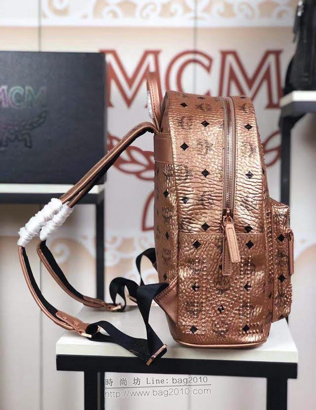 MCM雙肩背包 原單 5927小號 Gunta“M”字形鉚釘背包 金屬鉚釘 MCM女背包  mdmc1135